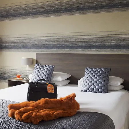 Brandon House Hotel 4*