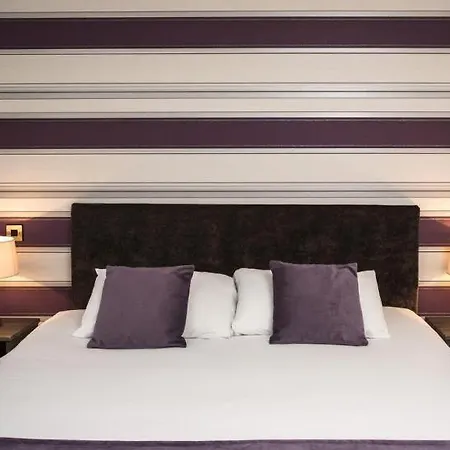 Brandon House 4*