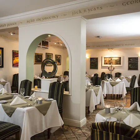 Brandon House Hotel 4*